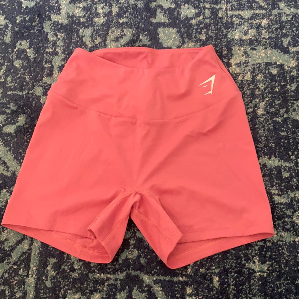 Gym shark Training Shorts - Pink Size M